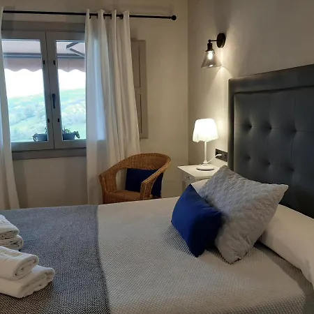 El Llanin Apartment *